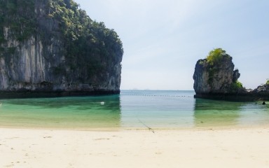 45% Off Book Day Trip Koh Hong, Krabi by Speed Boat (Join Tour)