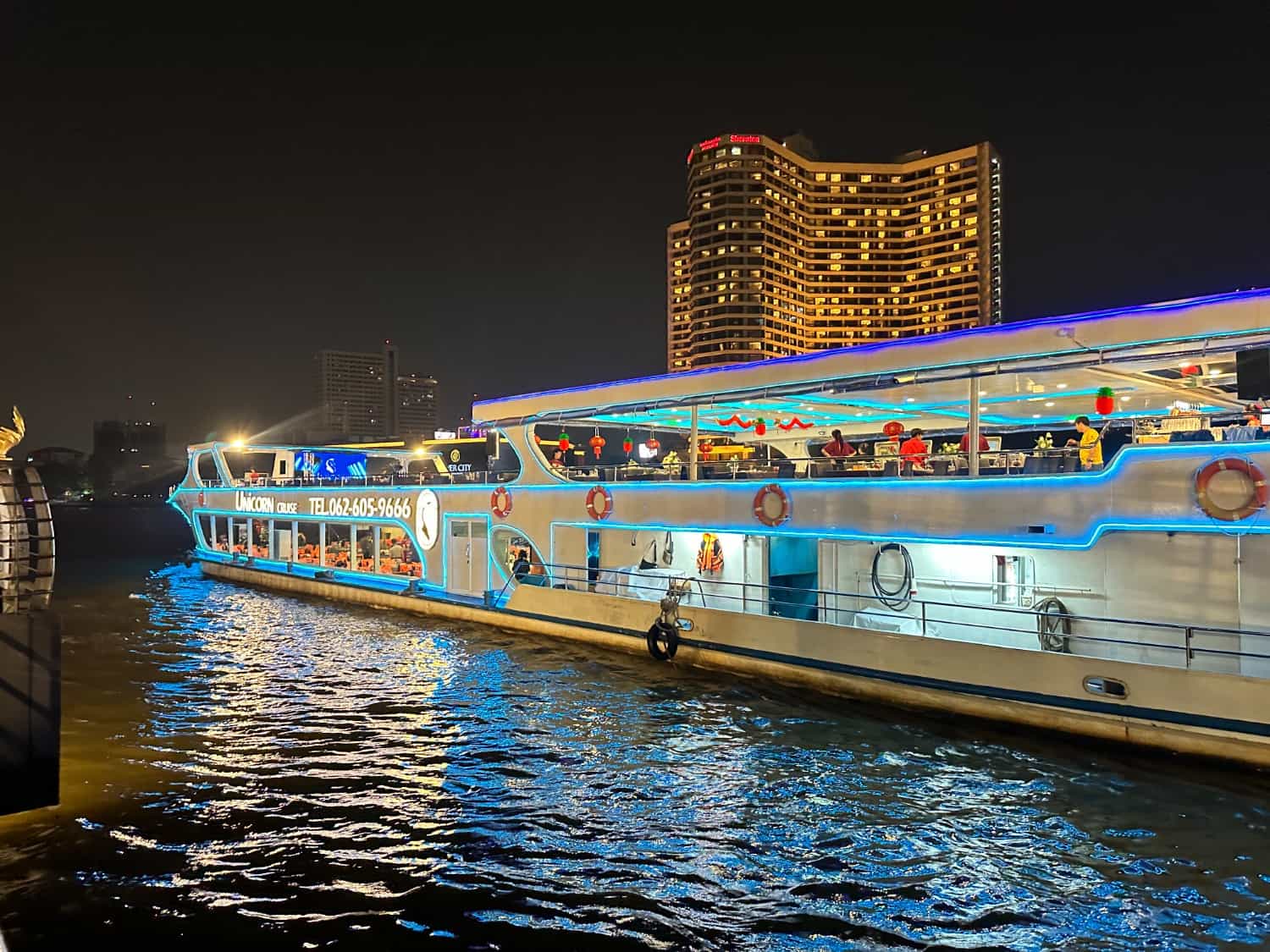 35% Off Book Bangkok dinner cruise with Unicorn Cruise
