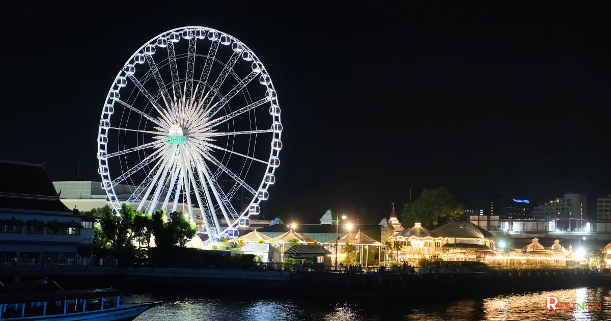 ล่องเรือเจ้าพระยารอยัลปริ๊นเซส ครูซ จะล่องผ่านสถานที่ท่องเที่ยวต่างๆ เช่น เอเชียทีค เป็นต้น