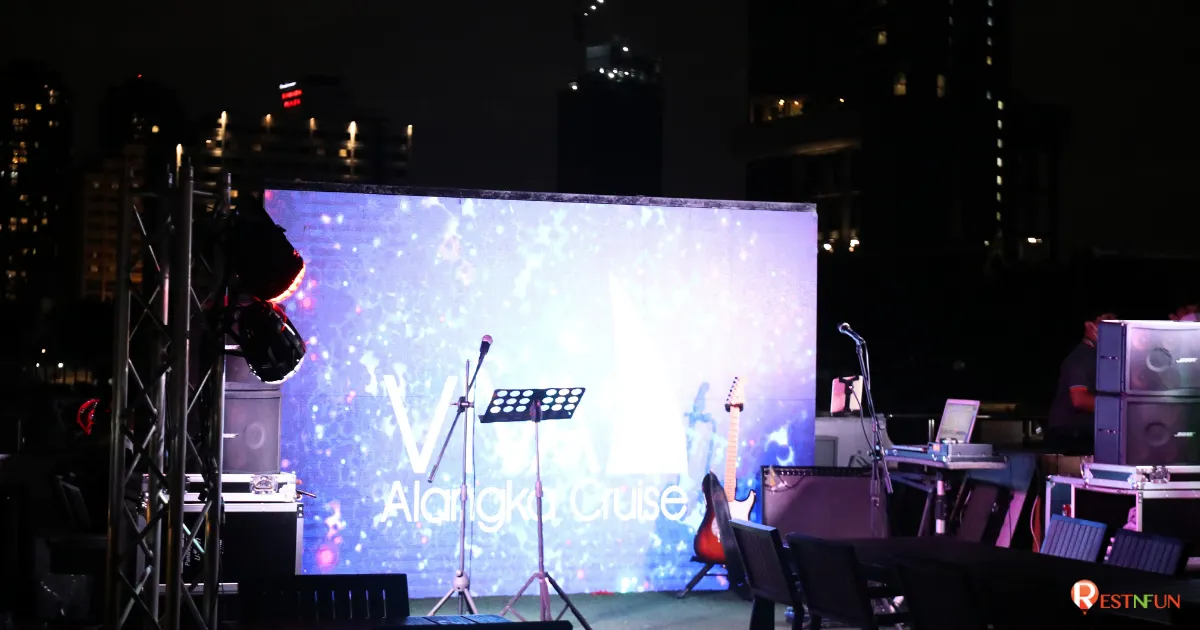 Viva Alangka Cruise มีดนตรีสดสุดไพเราะด้วย