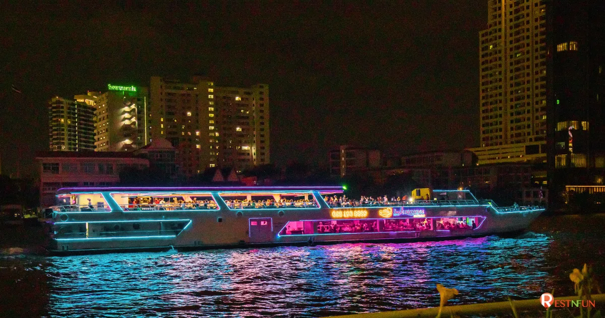 เรือดินเนอร์เจ้าพระยาสไมล์ ริเวอร์ไซด์สวยมากๆเลย