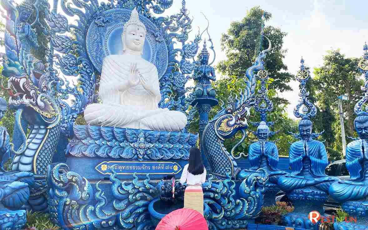 Wat Rong Suea Ten Chiang Rai Province