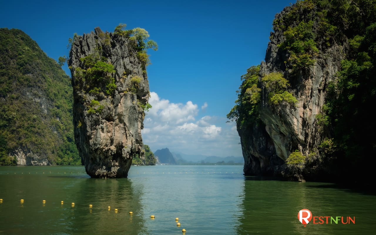 Khao Tapu, Phang Nga Bay