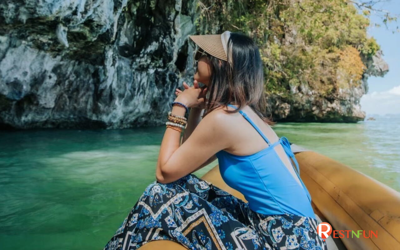 Kayaking in Phang Nga Bay