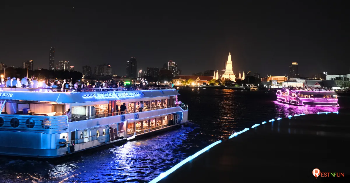 ดินเนอร์ครูซ รอยัลปริ๊นเซส มีวิวสุดโรแมนติก