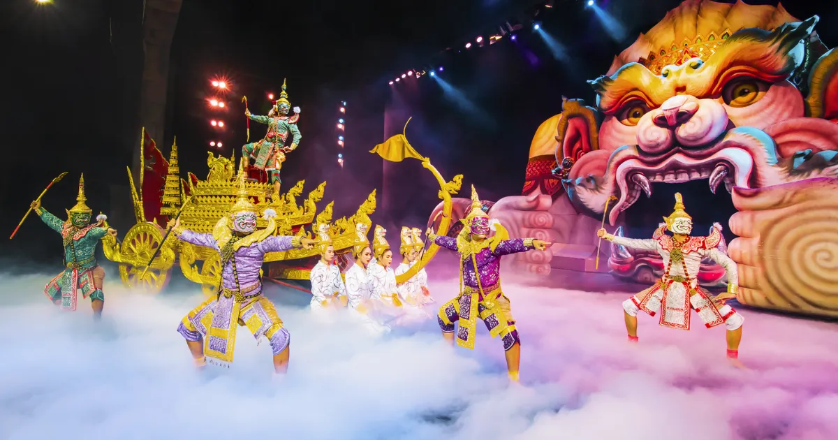 การแสดงโชว์ศิลปวัฒนธรรมไทยของภูเก็ตแฟนตาซี