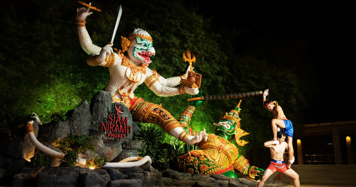 การแสดงโชว์วัฒนธรรมไทยที่สวยงามของสยามนิรมิต ภูเก็ต