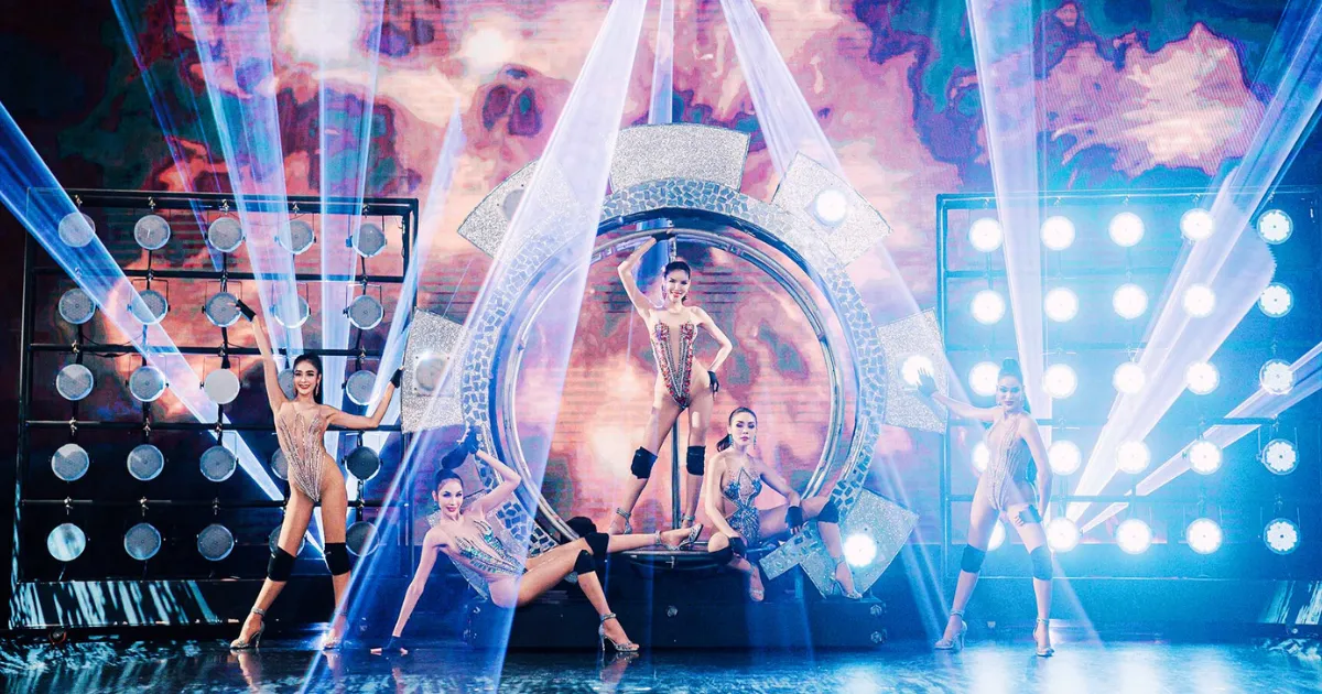 Simon Cabaret Phuket มีโชว์มากมายหลากหลายชุด