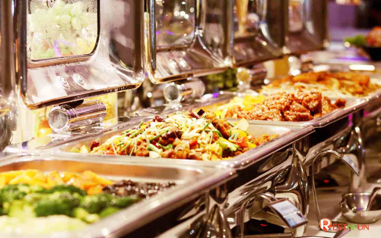 Enjoy a delicious Thai and International buffet aboard the Meridian Cruise