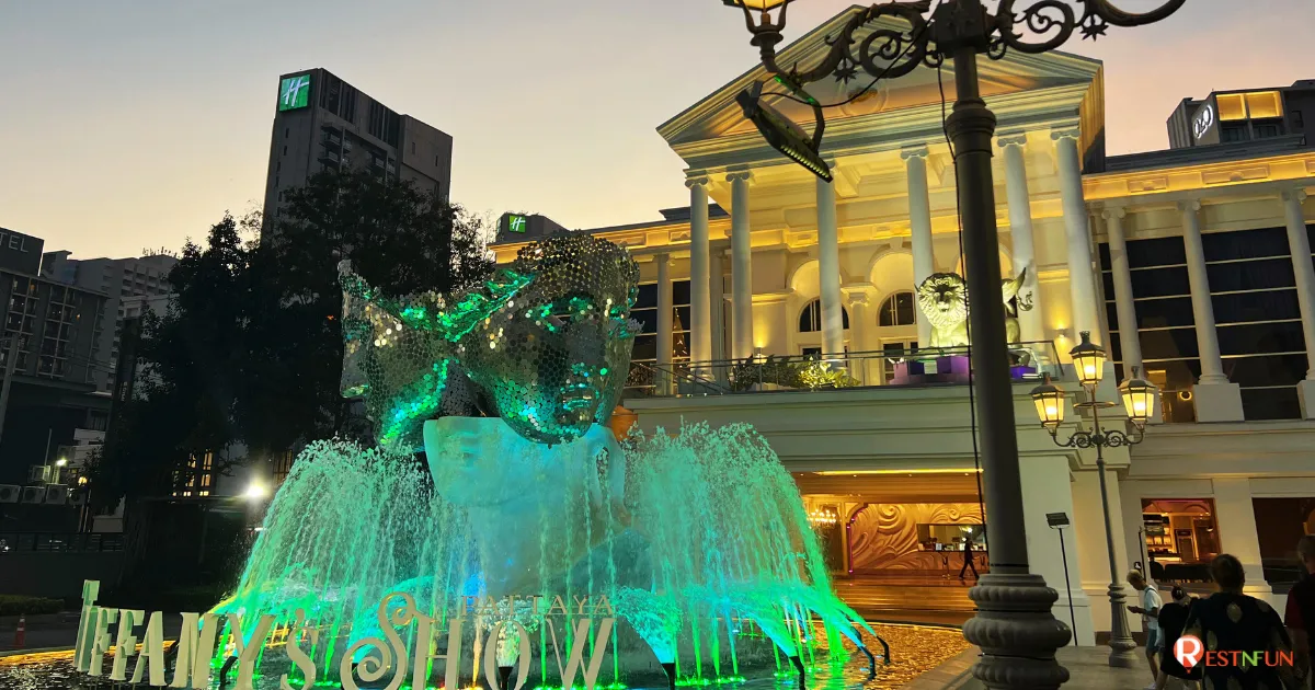 โรงละครของทิฟฟานี่โชว์ พัทยา จัดเต็ม แสง สี เสียง
