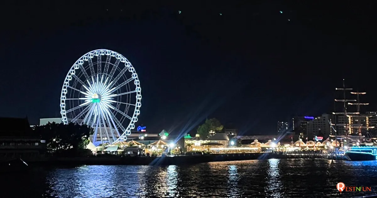 ล่องเรือเจ้าพระยาเดอะโอปูเล้นท์ชมวิวแม่น้ำเจ้าพระยายามค่ำคืน