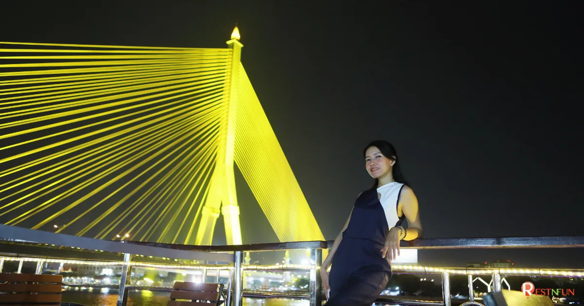 ล่องเรือเจ้าพระยาไอคอนสยามกับเรือไวท์ออร์คิด ริเวอร์ครูซส์ ราคาสุดพิเศษ