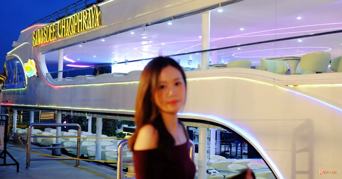 ถ่ายภาพกับเรือดินเนอร์สวัสดีเจ้าพระยา