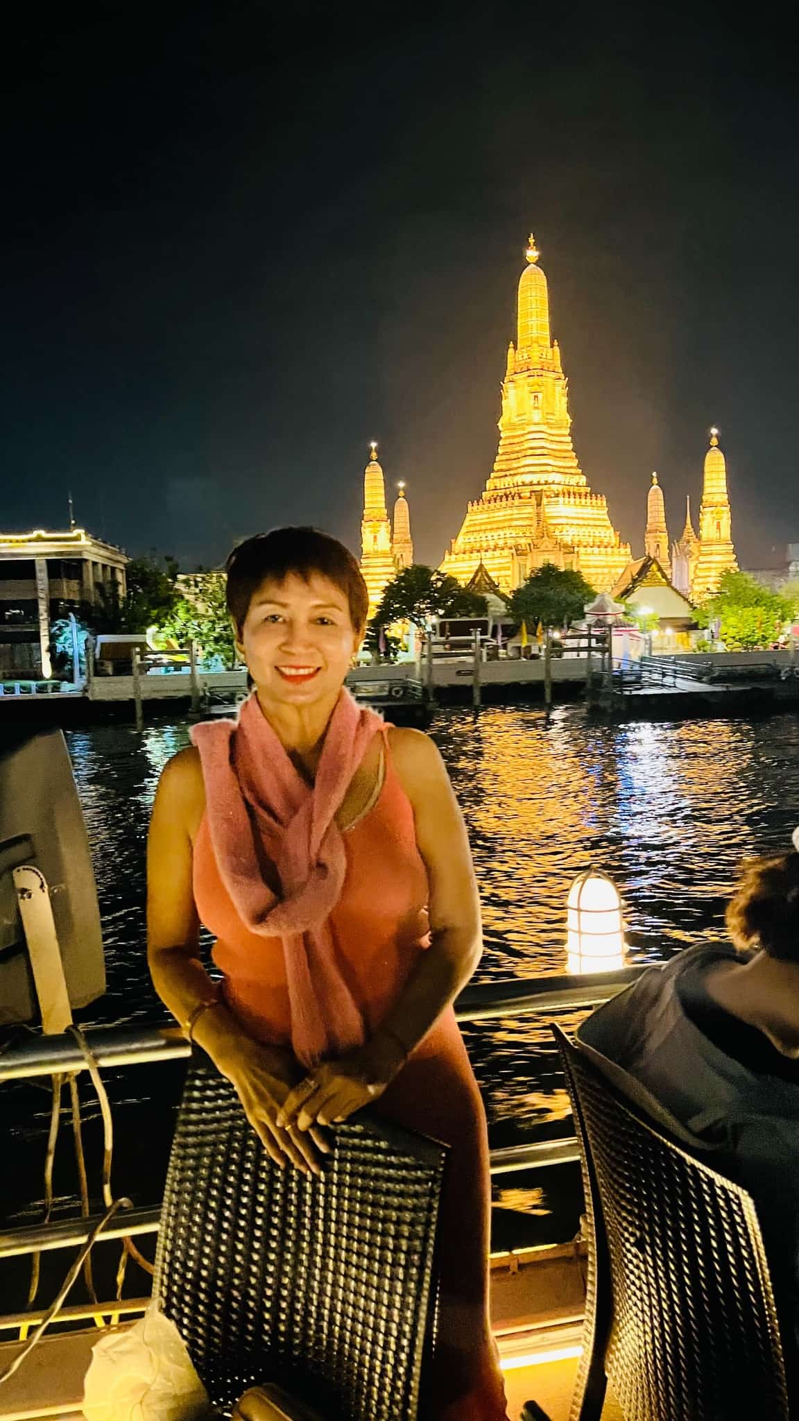 Review of the Bangkok Dinner Cruise with Alangka Cruise