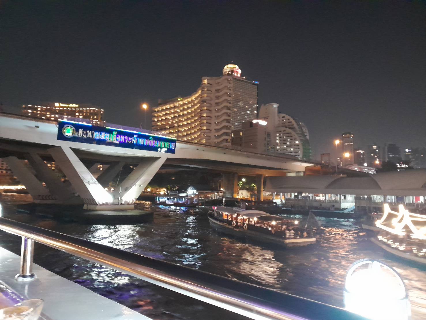 Chao Phraya Buffet Cruise Review