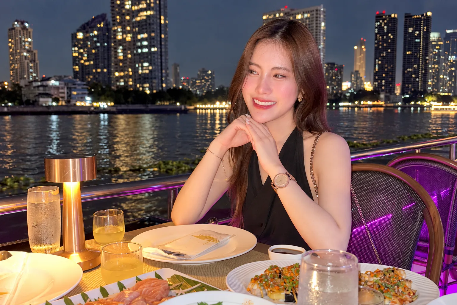 ล่องเรือเอเชียทีค เรือสุดหรูบางกอกเจ้าพระยา ครูซ อาหารอร่อย บรรยากาศดี