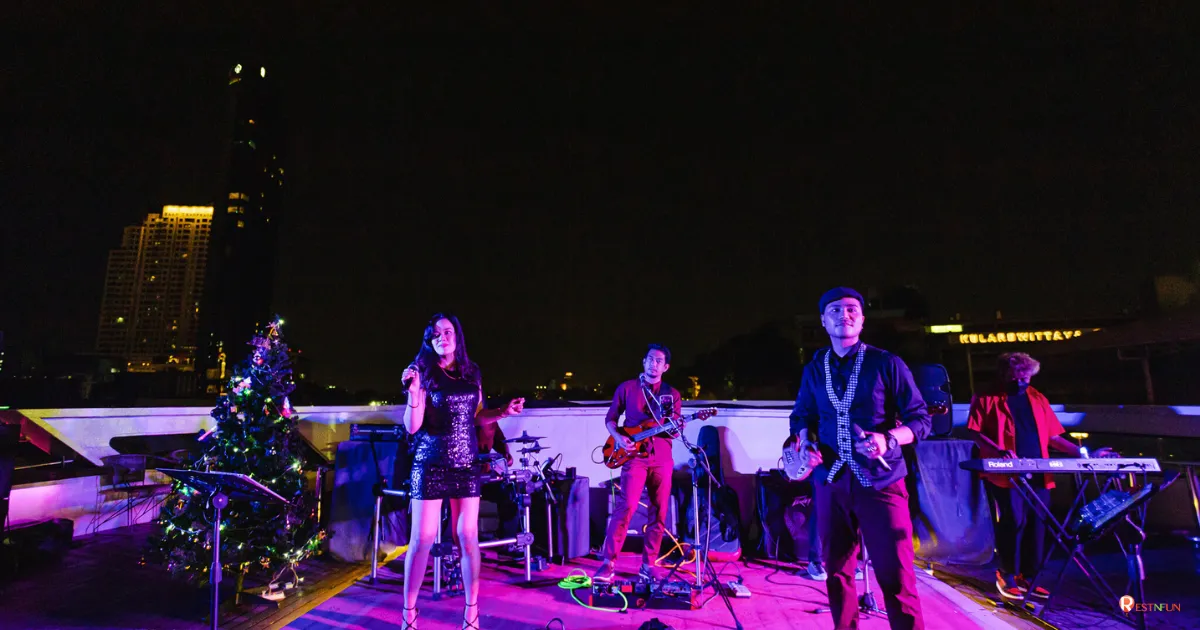 วงดนตรีสดบนเรือดินเนอร์เจ้าพระยาวันเดอร์ฟูลเพิร์ล