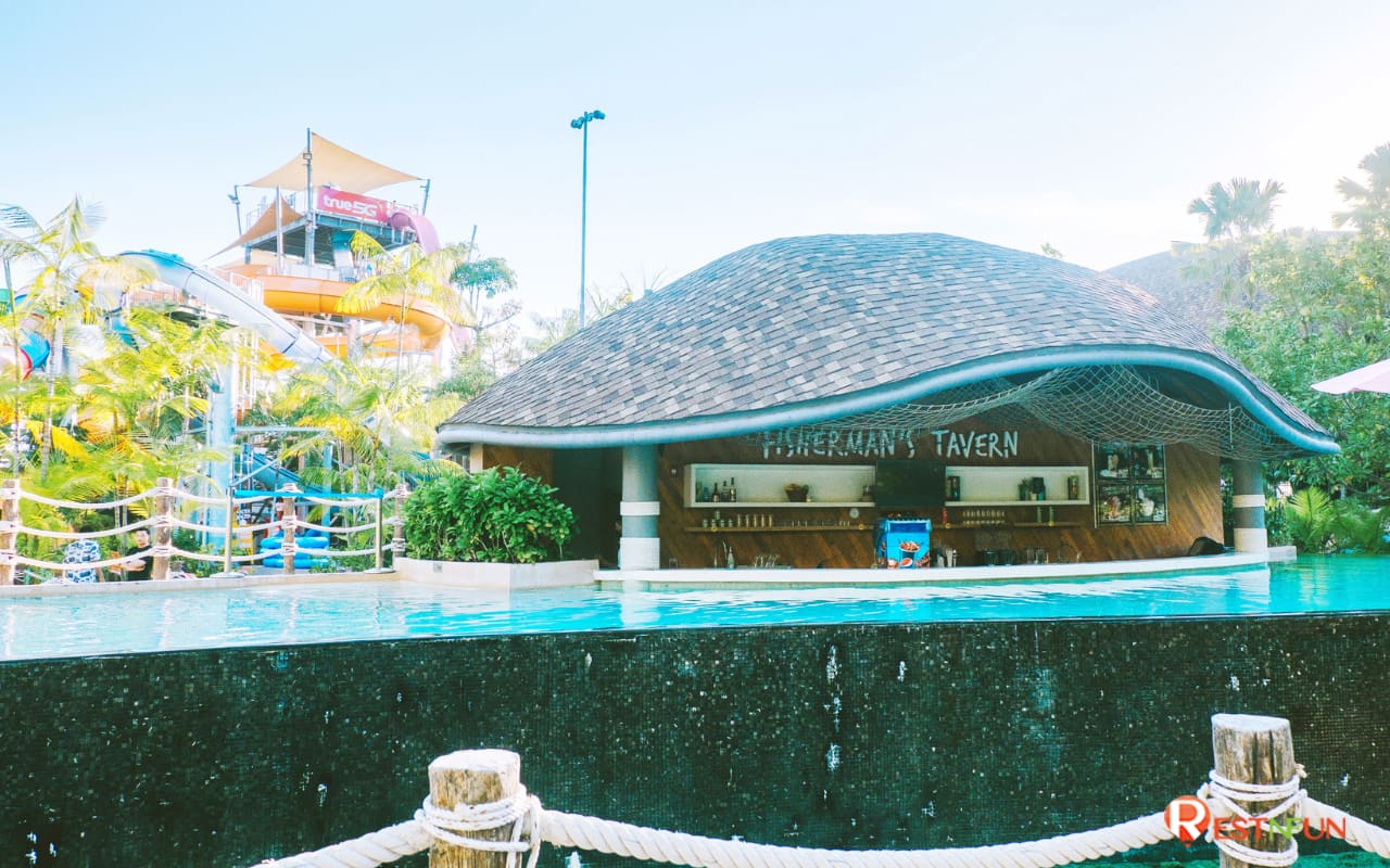 The way to travel to Vana Nava Hua Hin Water Park is extremely convenient