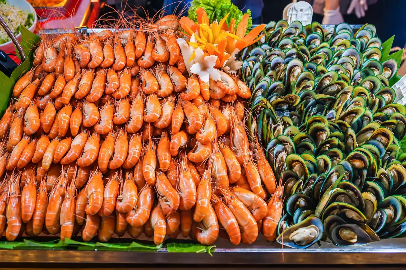 เมนูซีฟู้ดสดใหม่อาหารเติมตลอดล่องเรืออลังกา ครูซ